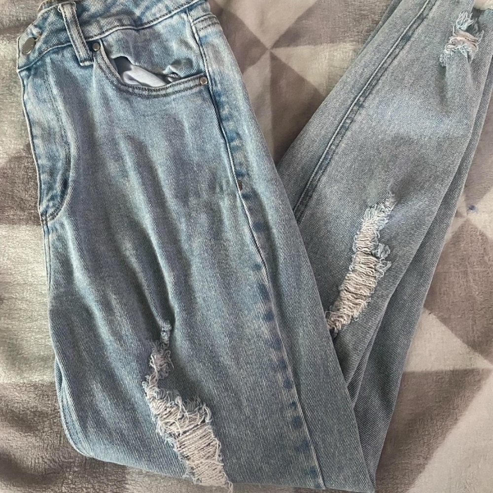 Tinseltown Light Blue Distressed Straight Leg Jeans